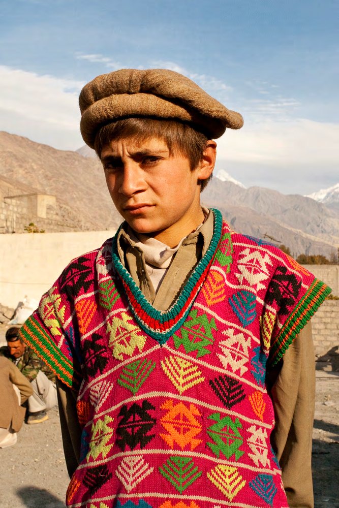 YOUNG FAN. GILGIT-BALTISTAN