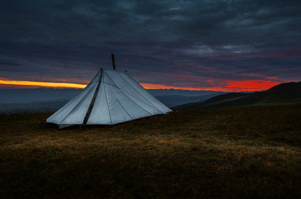 SHEPHERD TENT. XIAHE COUNTY, GANSU